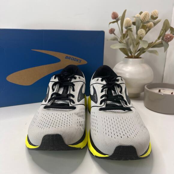 Brooks Transmit 3 Cushioned Road Running Sneaker Gray Yellow Black Men 12 Medium main image 10